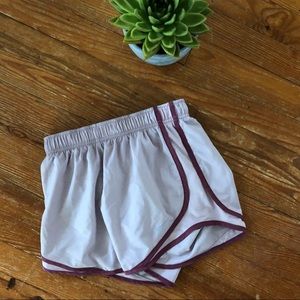 Nike // women’s tempo dri-fit running shorts